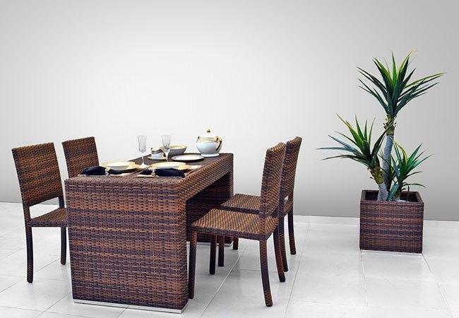 Conjunto Mesa Amaralina e Cadeiras Bali