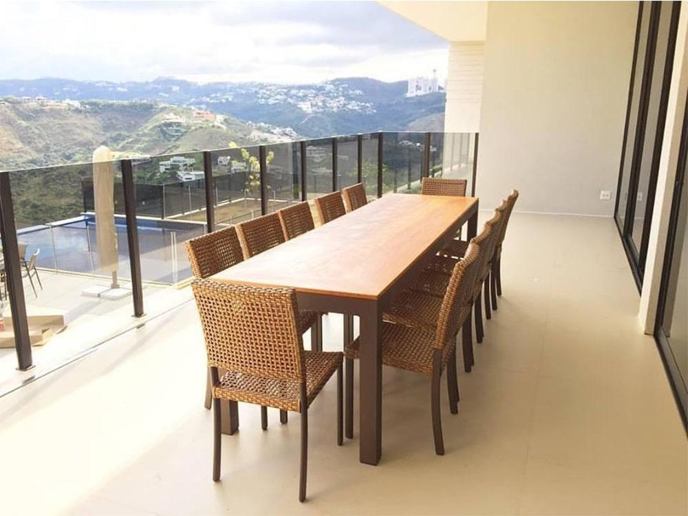 Jogo de Mesa com 10 Cadeiras Santos