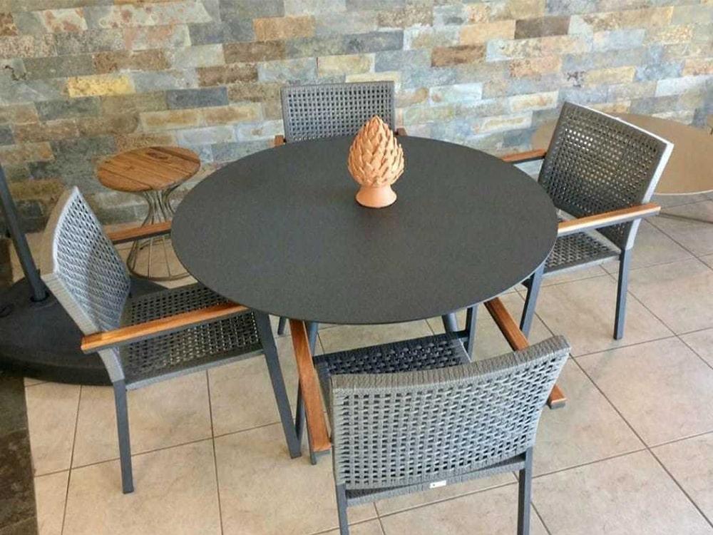 Jogo De Mesa e Poltronas Mogi Mirim em Alumínio e Fibra Sintética
