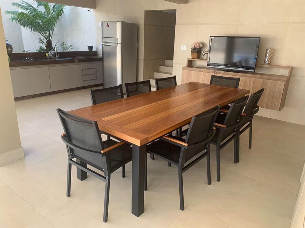Jogo de Mesa Em Madeira com 8 Cadeiras Iguaba Grande